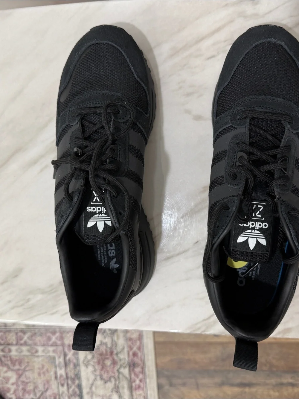 adidas ZX 700 HD Sneakers - Black size 9.